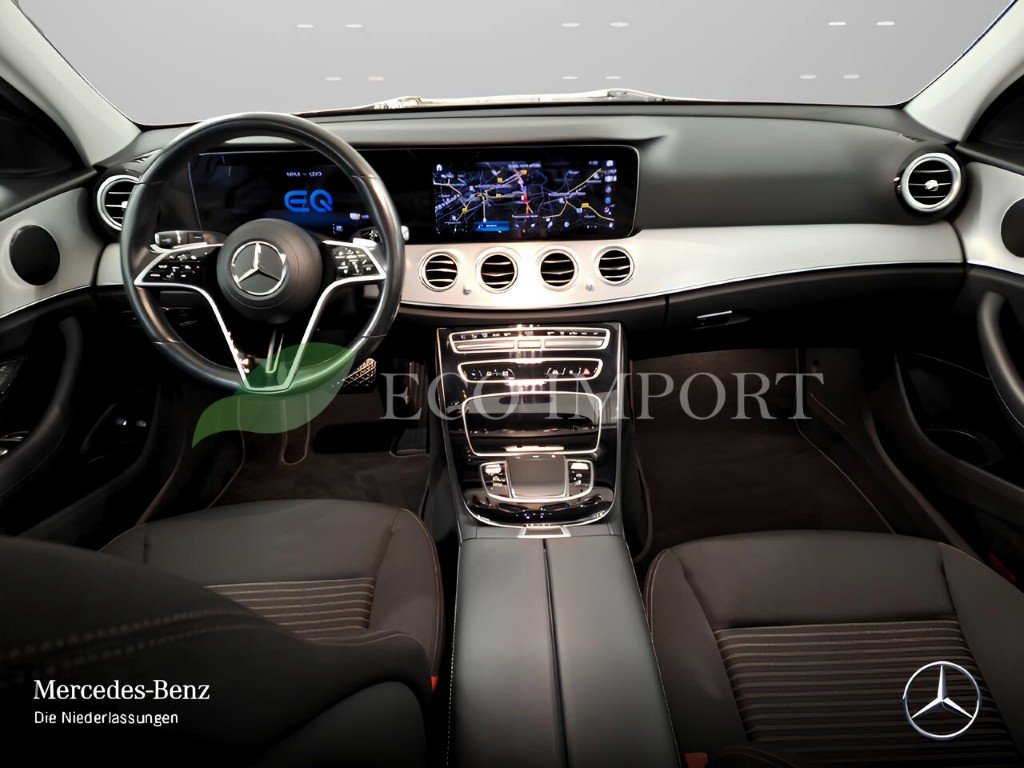 Mercedes E300e foto 4