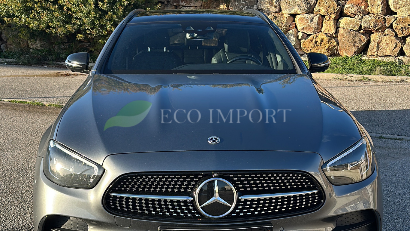 Mercedes-Benz E300de AMG foto 2