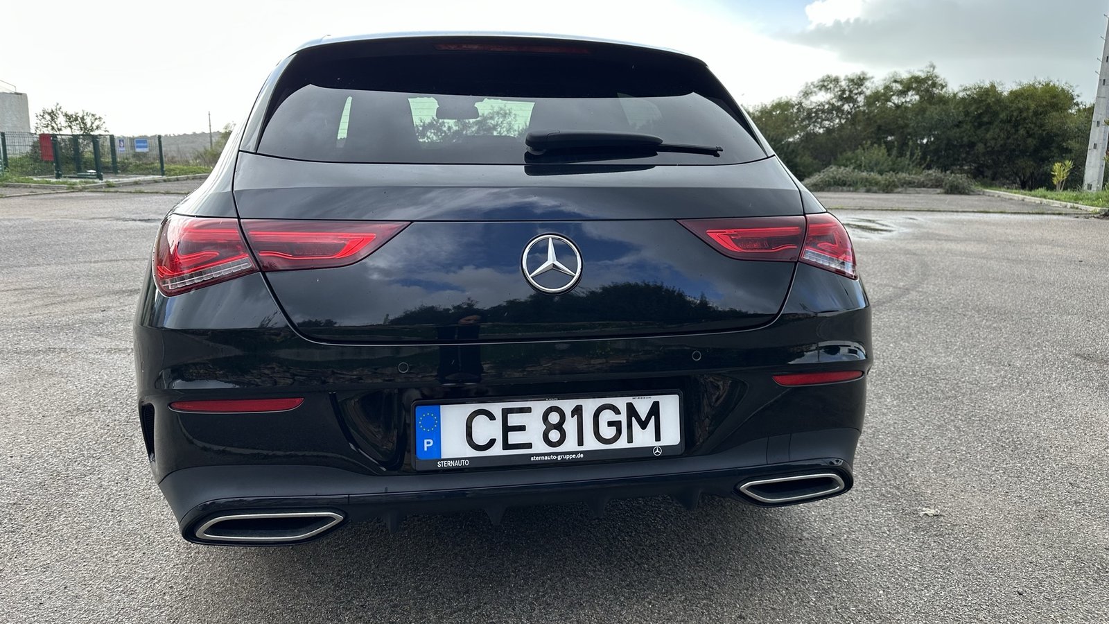 Mercedes-Benz CLA 250e Shooting Brake AMG foto 2