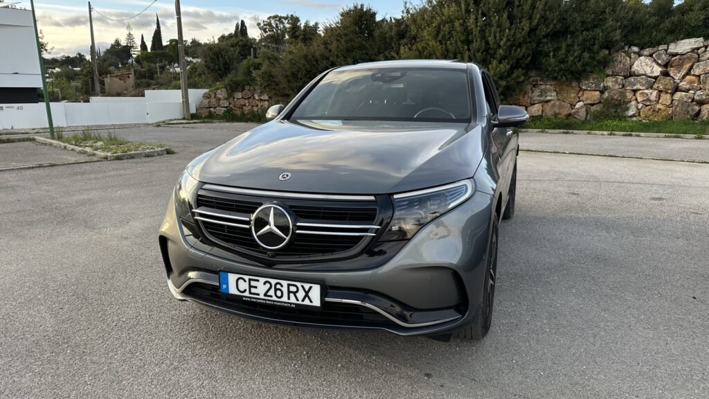 Mercedes EQC 400 4Matic AMG 2022 Cinzento Selenite