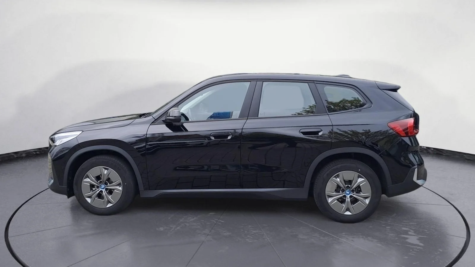 BMW iX1 eDrive20 2024 — Premium Selection foto 3