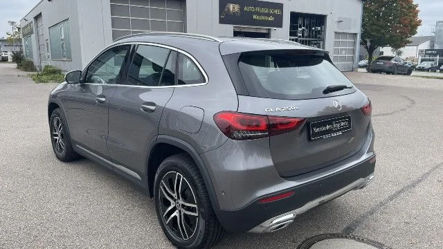 Mercedes-Benz GLA 250e AMG Line 2022 — Junge Sterne foto 4