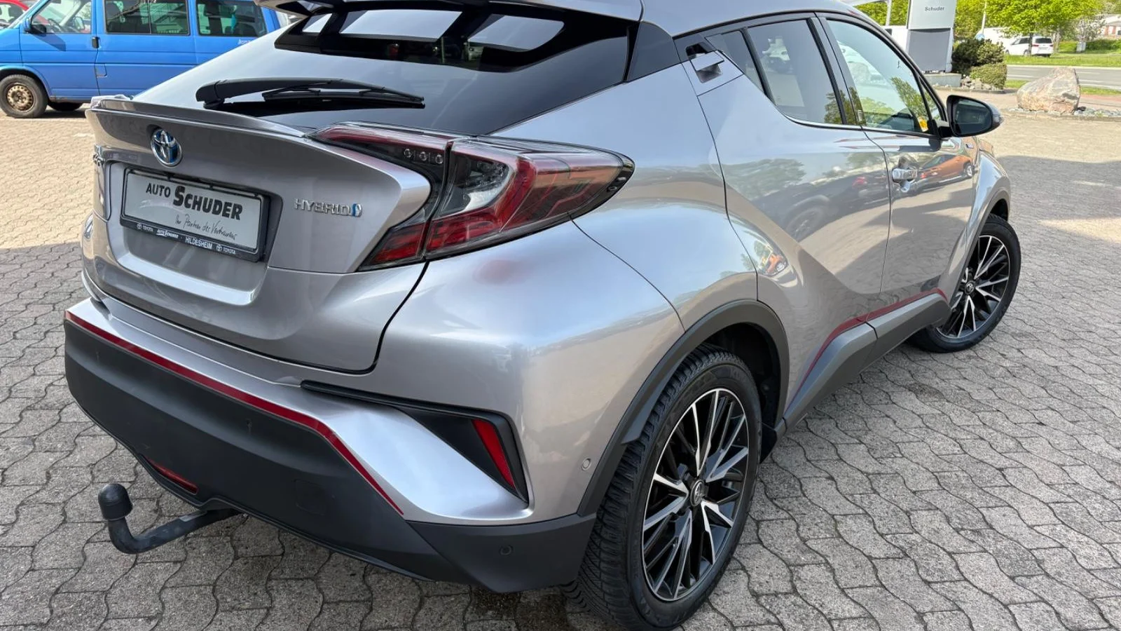Toyota C-HR 2.0 PHEV 2022-2023 foto 2
