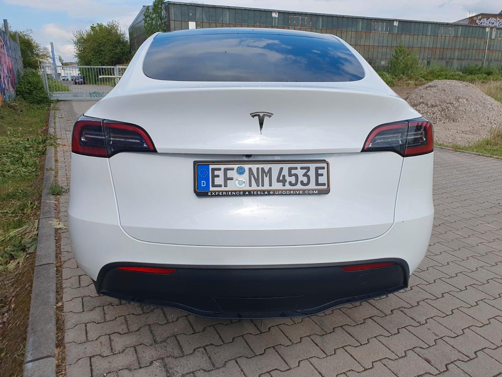Tesla Model Y Standard BYD AUT 2023 foto 5