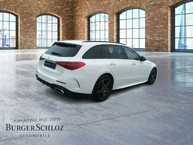 Mercedes-Benz C 300 e T AMG 2023 foto 5