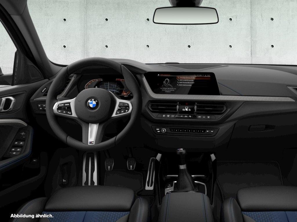 BMW 118 i M Sport 2023 foto 4