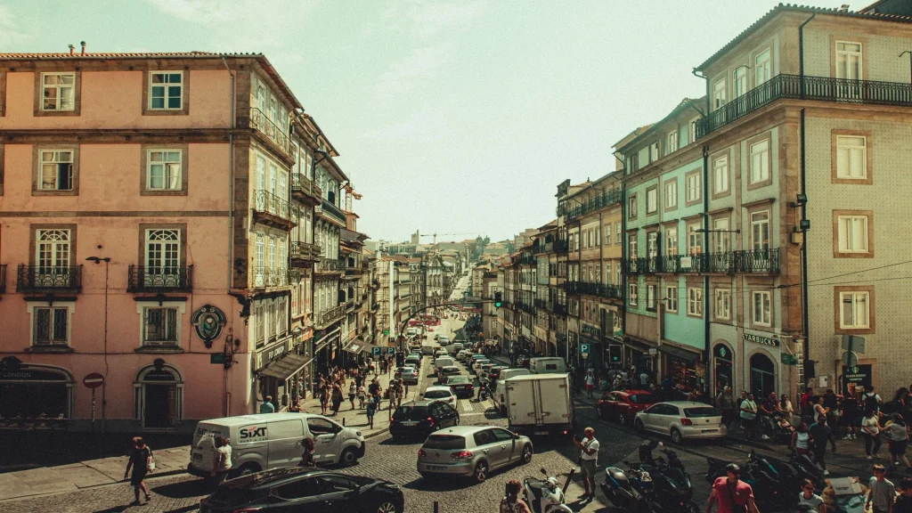 Tráfego em Lisboa — Zonas de Emissões Reduzidas 2026 e impacto em carros importados