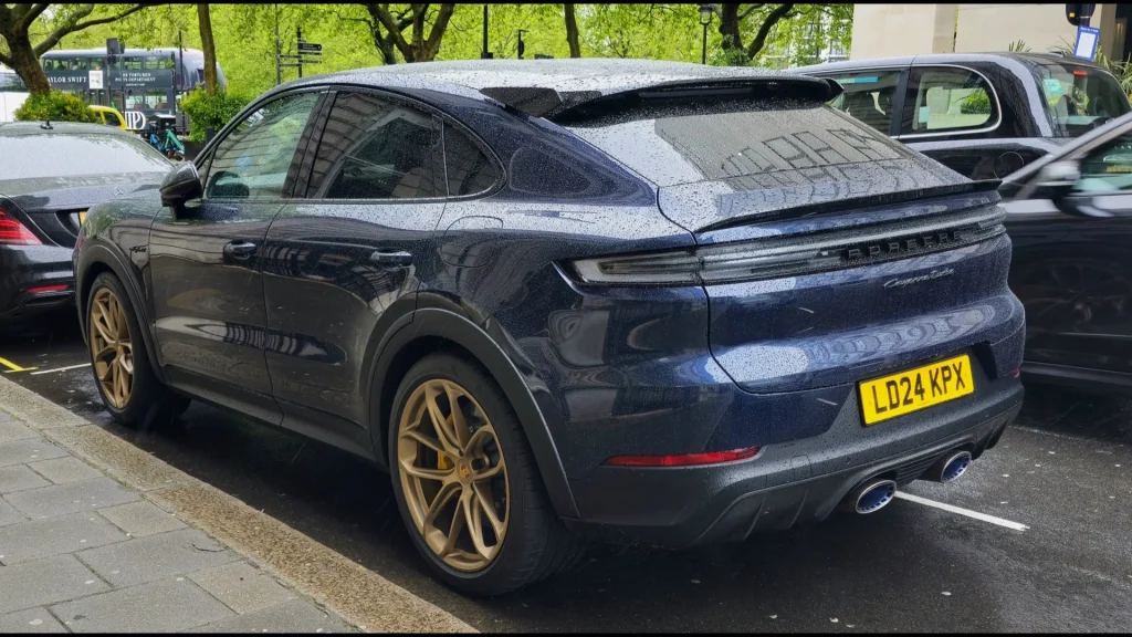 Porsche Cayenne Turbo GT E-Hybrid facelift 2024 — traseira