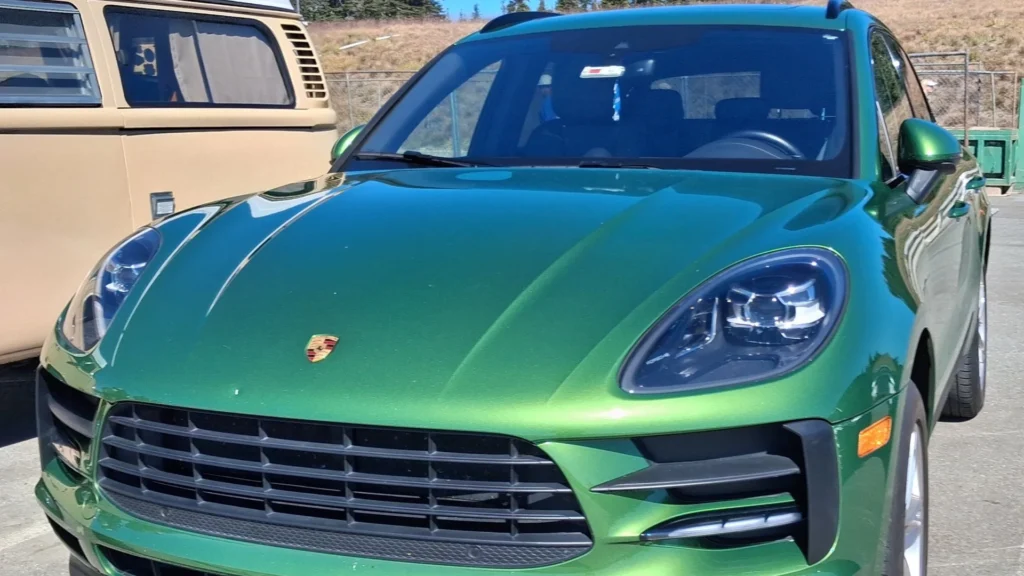 Porsche Macan Mamba Green Metallic — importar Alemanha versões 2026