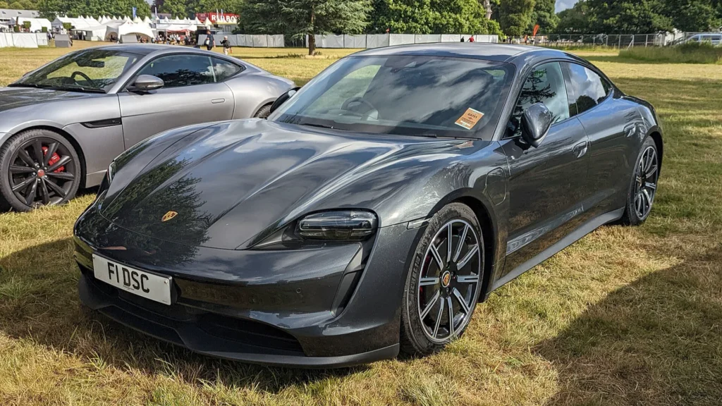 Porsche Taycan 2020-2022 usado — importar da Alemanha