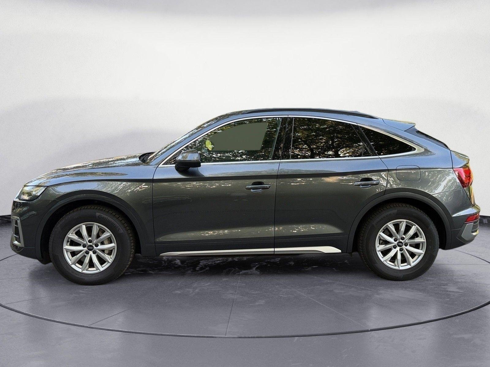 Audi Q5 55 TFSIe Sportback 2022 foto 3