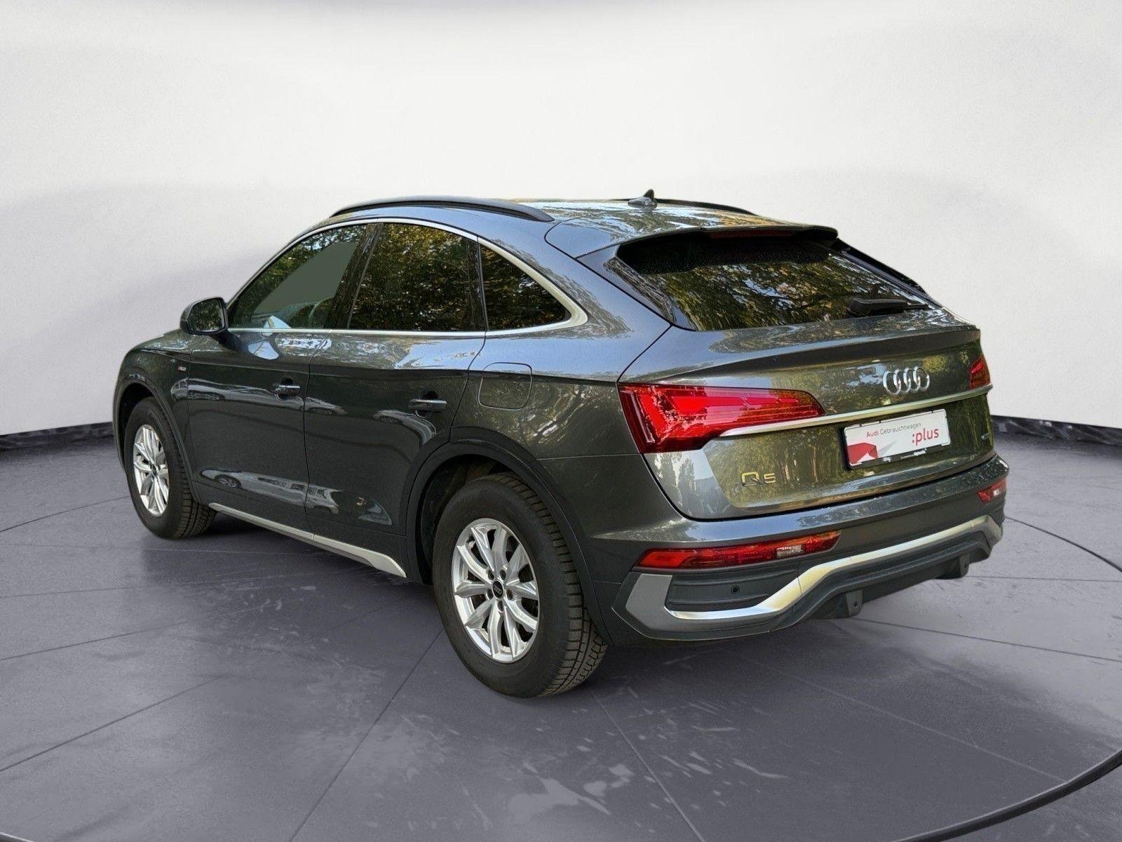 Audi Q5 55 TFSIe Sportback 2022 foto 4