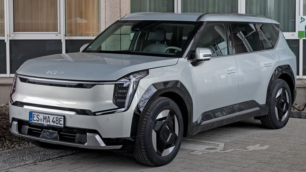 Melhores SUV 7 lugares eléctricos para importar em 2026 — Kia EV9, Mercedes EQS SUV, Tesla Model X, VW ID.Buzz, Volvo EX90
