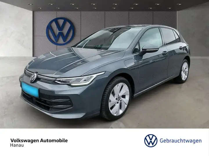 Volkswagen GolfVIII 1.5 TSI DSG eHybrid Life ACC DAB+ LED 2026